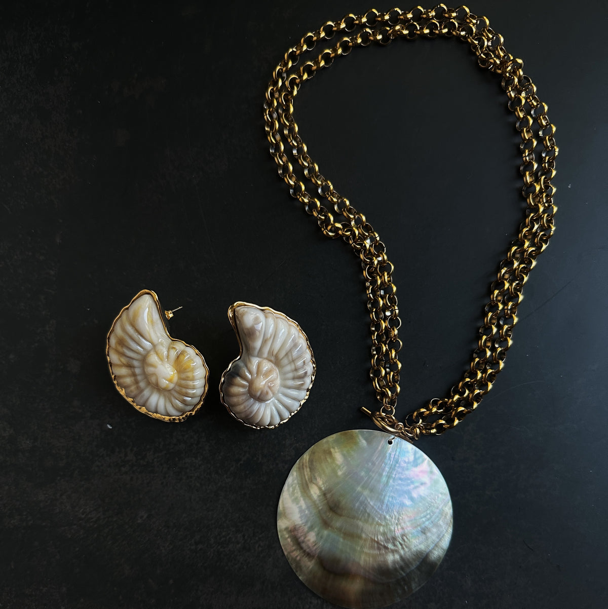 Tideform Disk Necklace